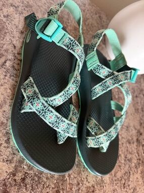 Chaco Mint Green and Black Patterned Strap Sandal